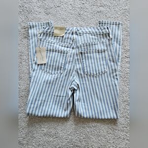 New...Universal Thread Blue And White Striped Jeans